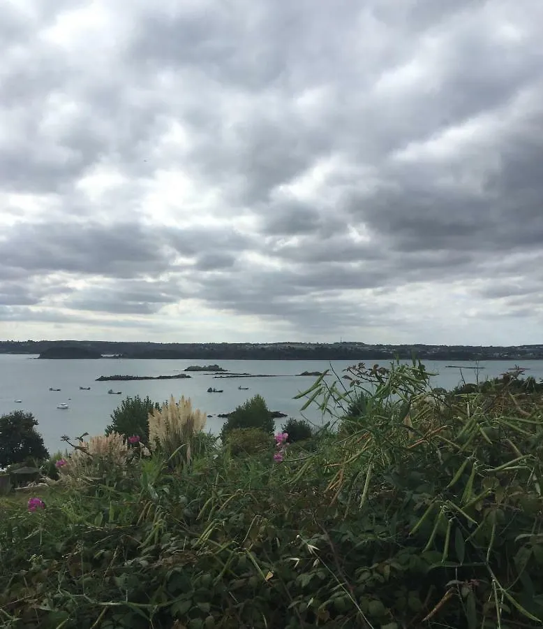 Holiday home Gite Apres La Pluie Plouezec
